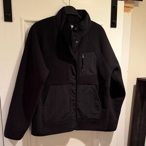 Te Verde Black Jacket with Pocket Accents